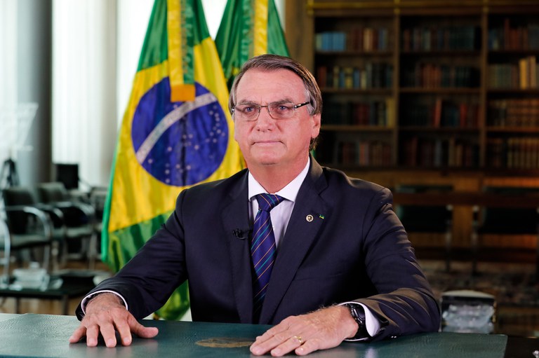 Bolsonaro em Priso Domiciliar: O Regime foi abalado pelas Manifestaes Reaja Brasil - Araci News