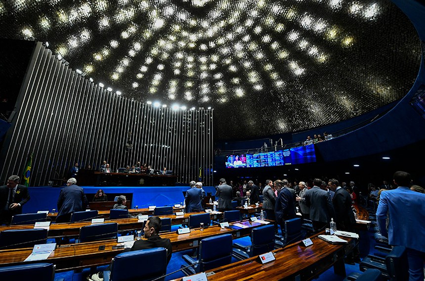 Senado aprova lei para reforar proteo de crianas e adolescentes na internet - Araci News